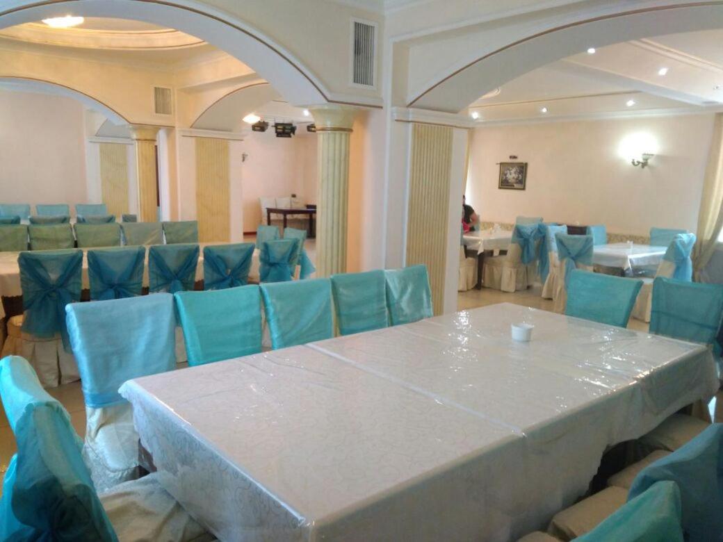 אסטנה Bozok Hotel מראה חיצוני תמונה